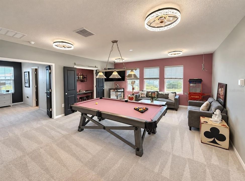 For Sale: $675,000 (4 beds, 3 baths, 3313 Square Feet)