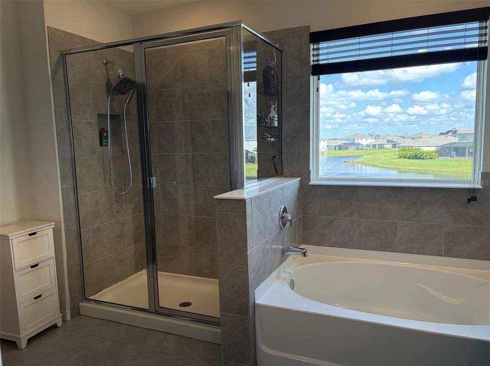 For Sale: $675,000 (4 beds, 3 baths, 3313 Square Feet)