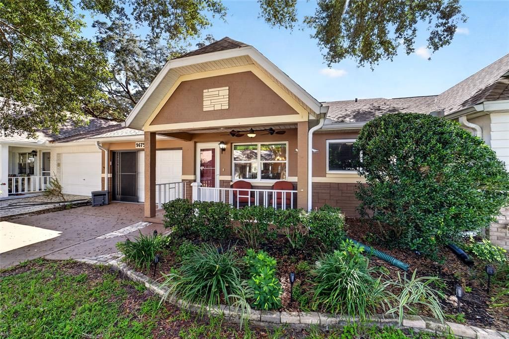 For Sale: $189,900 (2 beds, 2 baths, 1258 Square Feet)