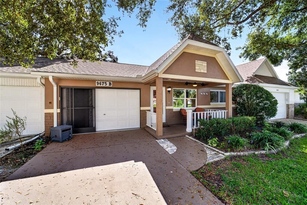 For Sale: $189,900 (2 beds, 2 baths, 1258 Square Feet)