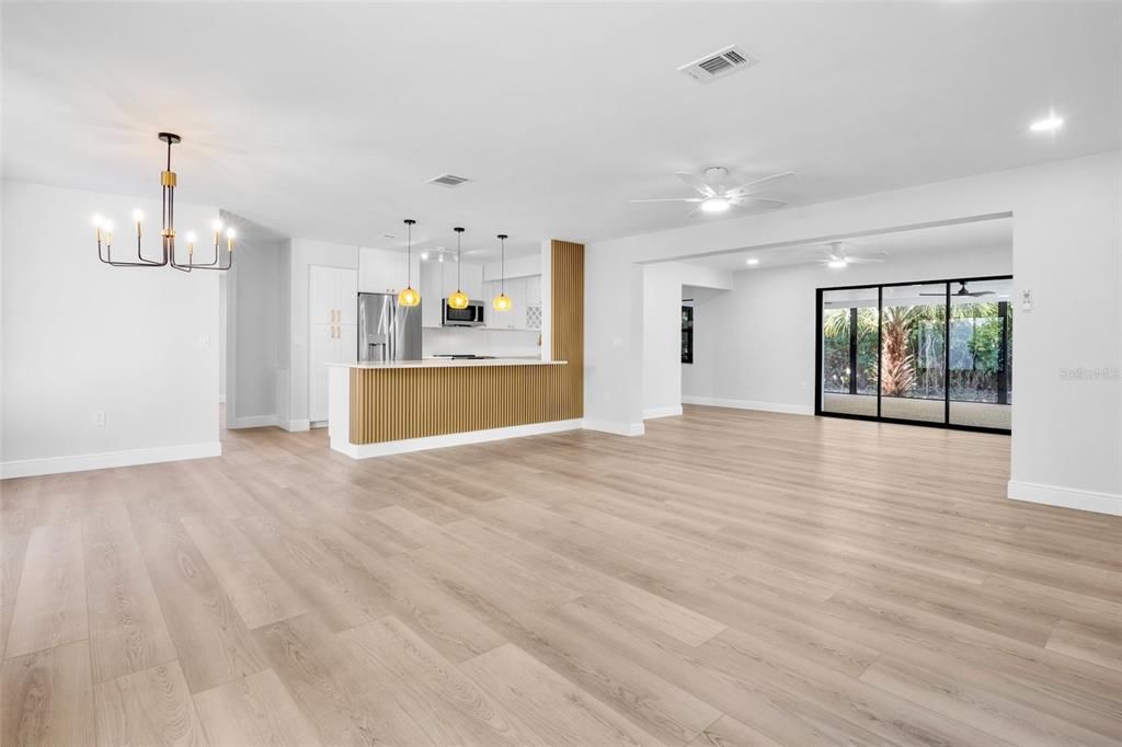 En Venta: $549,000 (3 camas, 2 baños, 1972 Pies cuadrados)