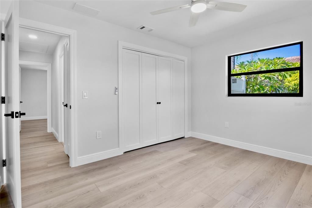 En Venta: $549,000 (3 camas, 2 baños, 1972 Pies cuadrados)