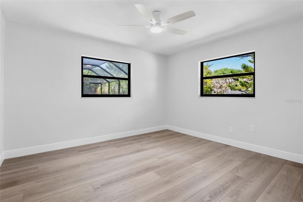 En Venta: $549,000 (3 camas, 2 baños, 1972 Pies cuadrados)
