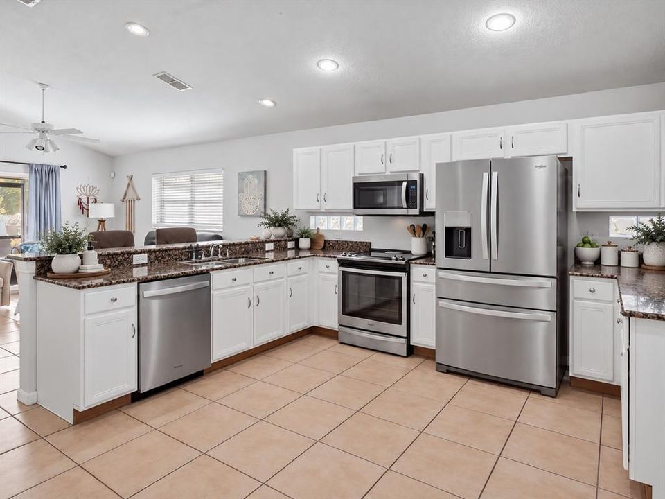 For Sale: $385,000 (3 beds, 2 baths, 1837 Square Feet)