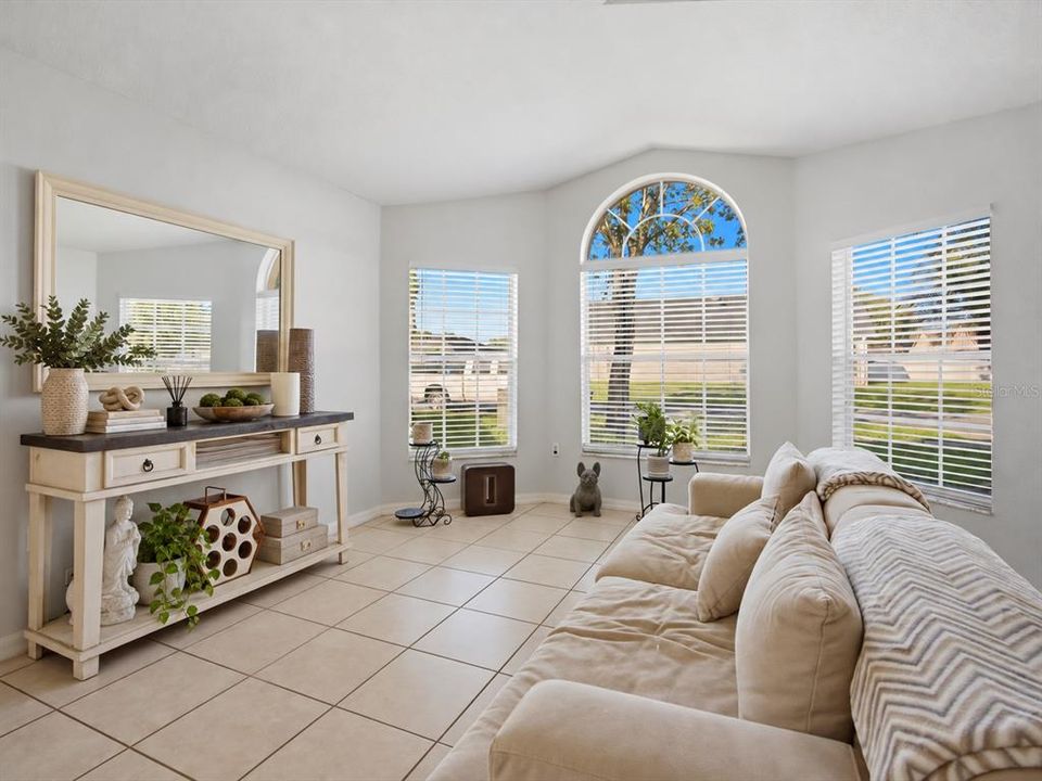 For Sale: $385,000 (3 beds, 2 baths, 1837 Square Feet)