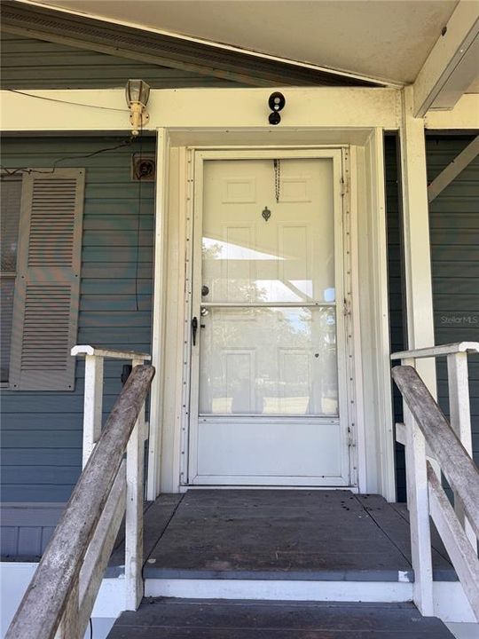 For Sale: $299,000 (3 beds, 2 baths, 1512 Square Feet)