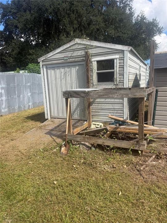For Sale: $299,000 (3 beds, 2 baths, 1512 Square Feet)