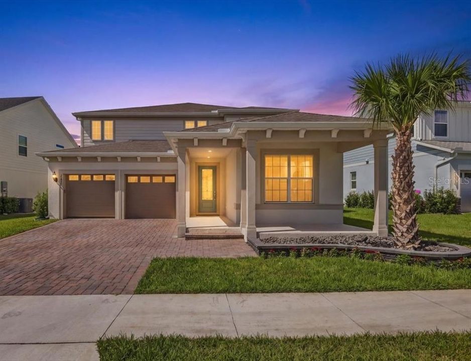 En Venta: $925,000 (5 camas, 3 baños, 3643 Pies cuadrados)
