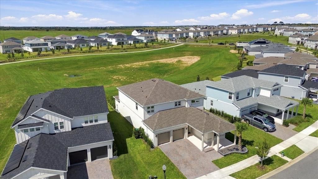 En Venta: $925,000 (5 camas, 3 baños, 3643 Pies cuadrados)