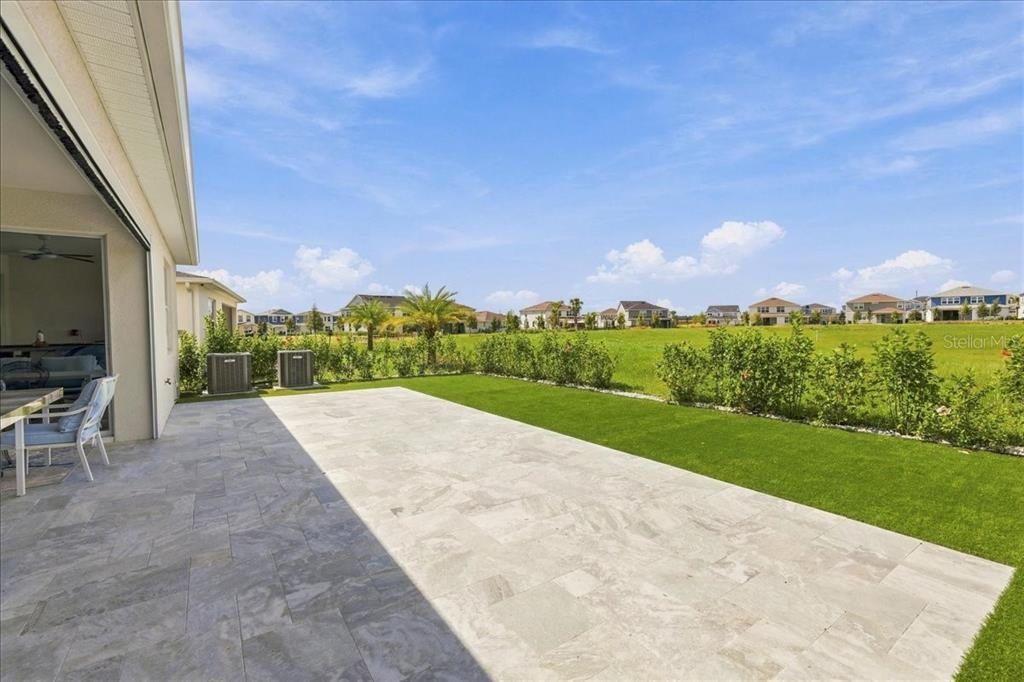 En Venta: $925,000 (5 camas, 3 baños, 3643 Pies cuadrados)