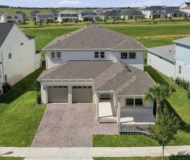 En Venta: $925,000 (5 camas, 3 baños, 3643 Pies cuadrados)