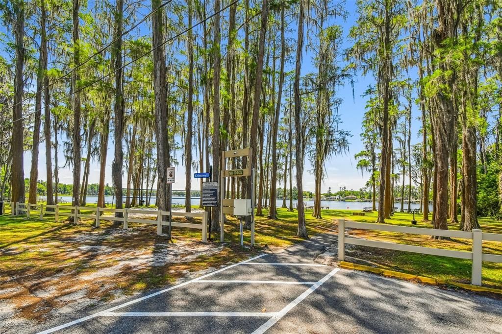 На продажу: $392,500 (3 спален, 2 ванн, 1388 Квадратных фут)