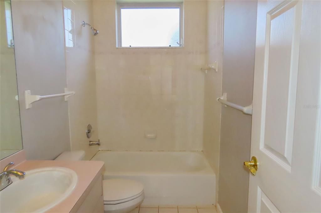 For Sale: $451,000 (3 beds, 2 baths, 1920 Square Feet)