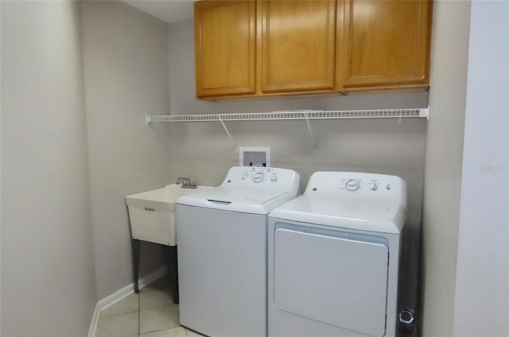For Sale: $451,000 (3 beds, 2 baths, 1920 Square Feet)