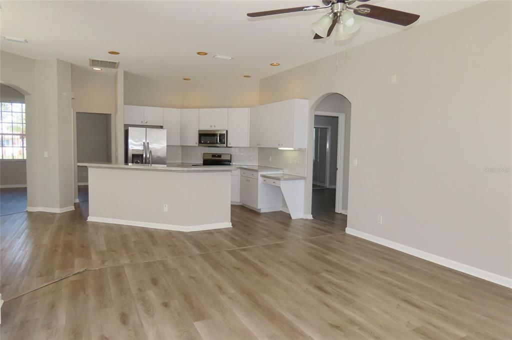 For Sale: $451,000 (3 beds, 2 baths, 1920 Square Feet)