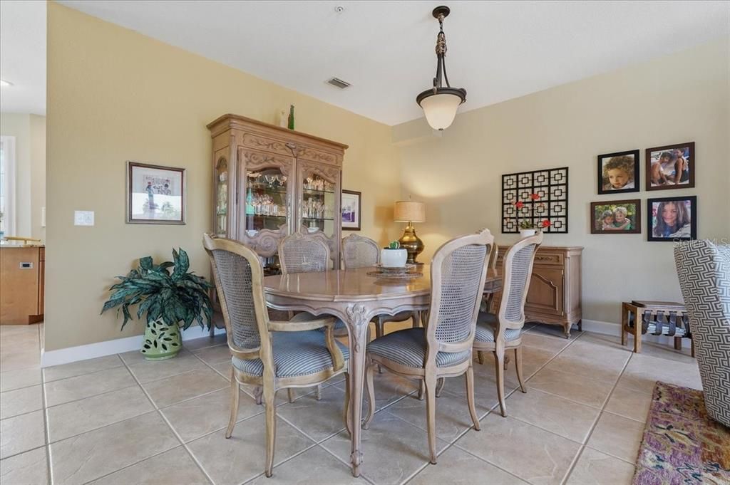 For Sale: $844,900 (3 beds, 2 baths, 2415 Square Feet)