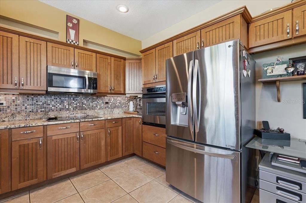 For Sale: $844,900 (3 beds, 2 baths, 2415 Square Feet)