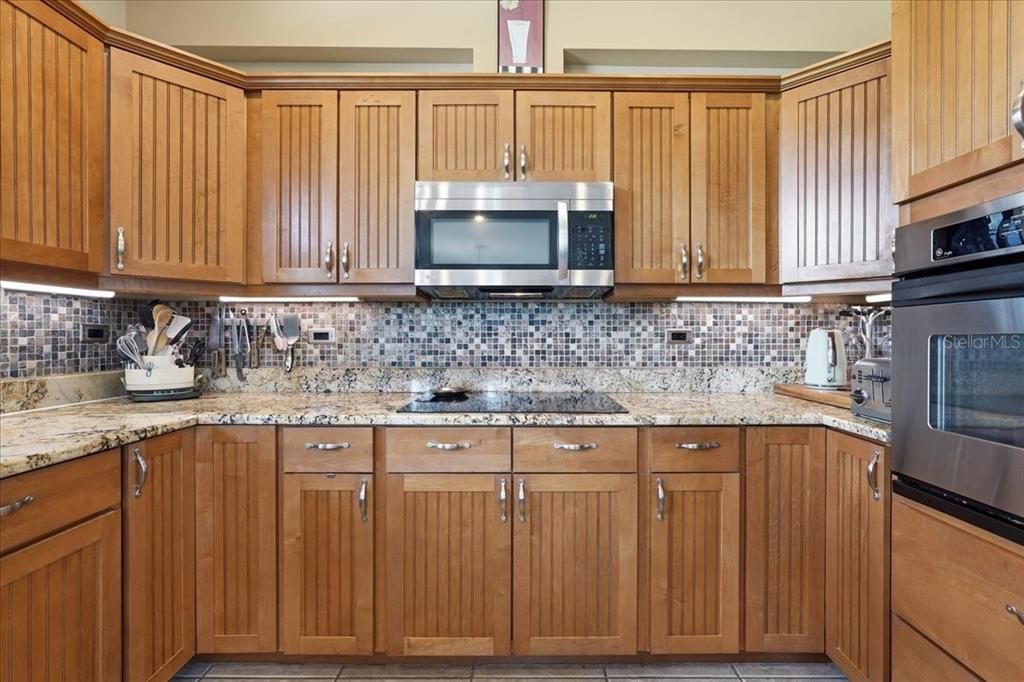 For Sale: $844,900 (3 beds, 2 baths, 2415 Square Feet)