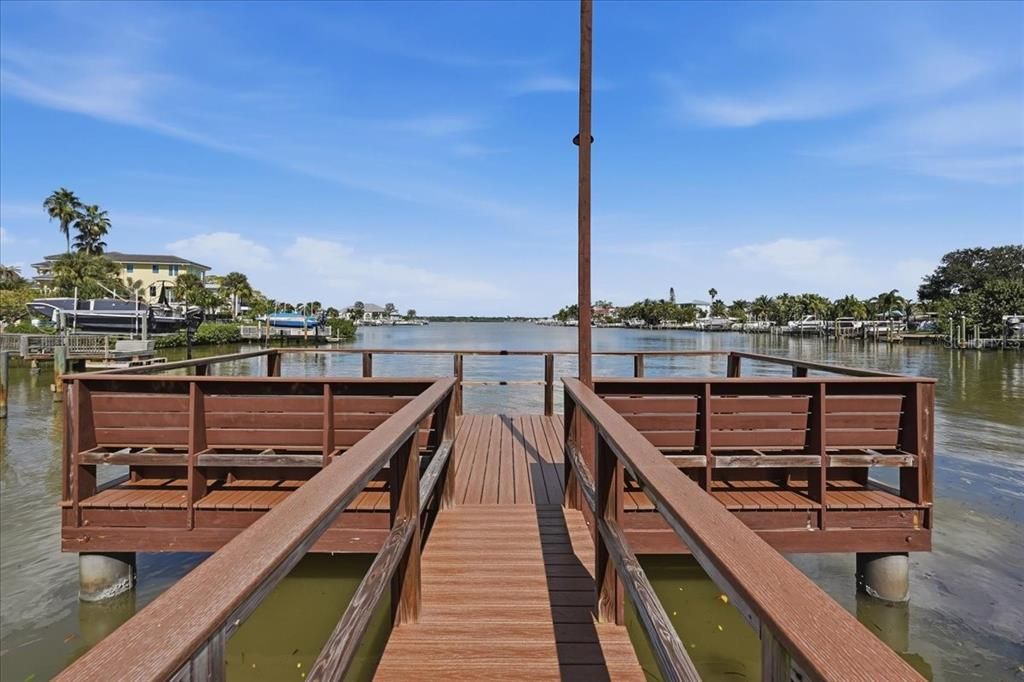 For Sale: $844,900 (3 beds, 2 baths, 2415 Square Feet)