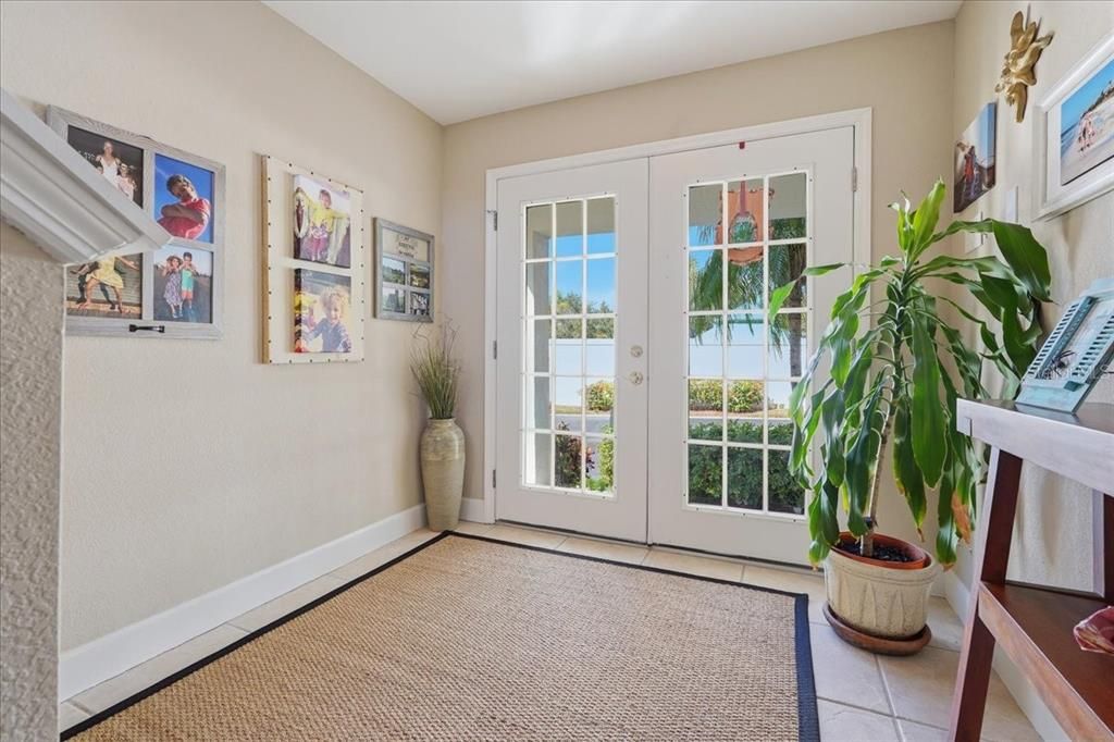 For Sale: $844,900 (3 beds, 2 baths, 2415 Square Feet)