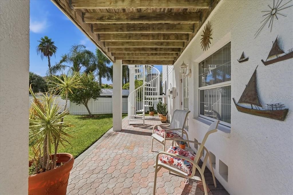 For Sale: $844,900 (3 beds, 2 baths, 2415 Square Feet)