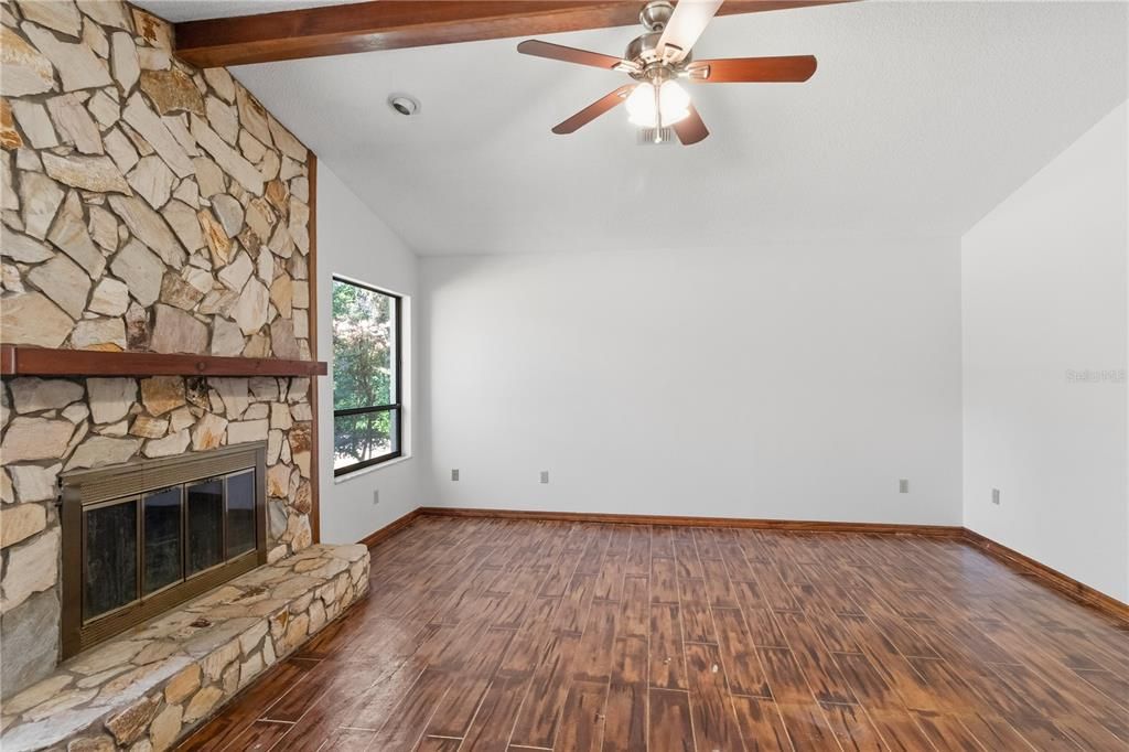 For Sale: $525,000 (3 beds, 2 baths, 2070 Square Feet)