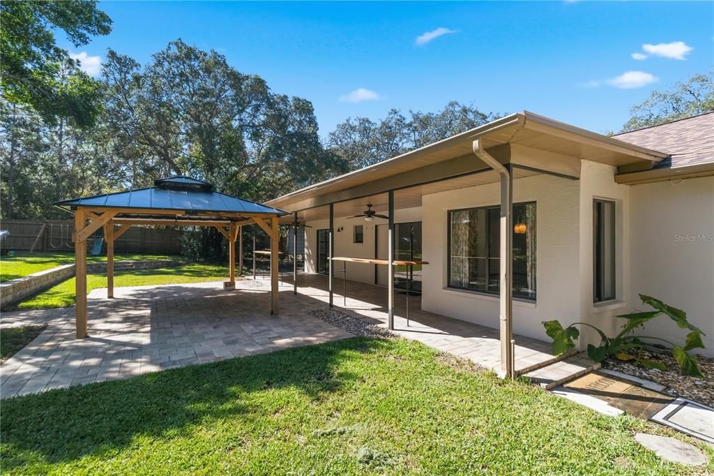 For Sale: $525,000 (3 beds, 2 baths, 2070 Square Feet)