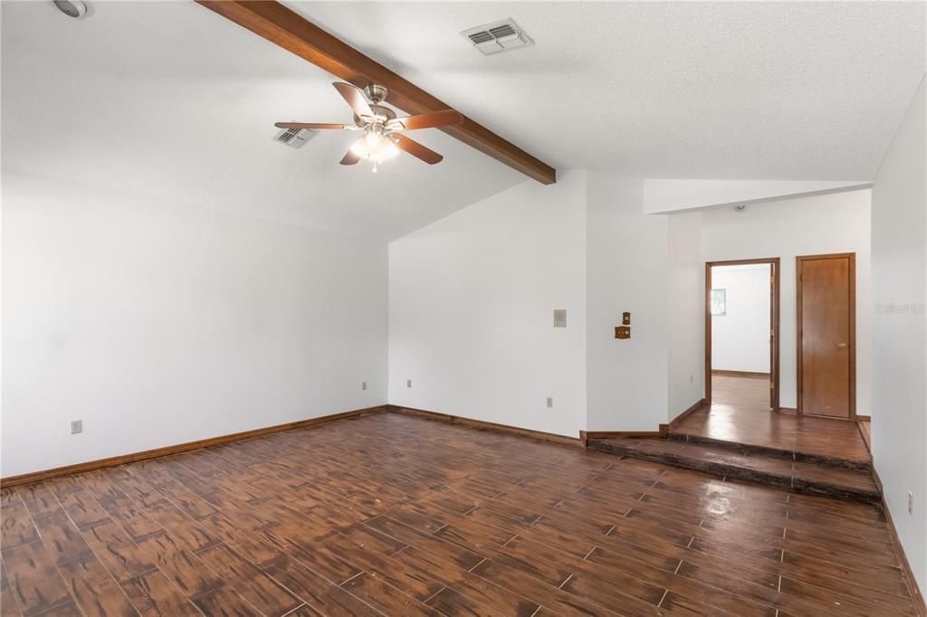 For Sale: $525,000 (3 beds, 2 baths, 2070 Square Feet)