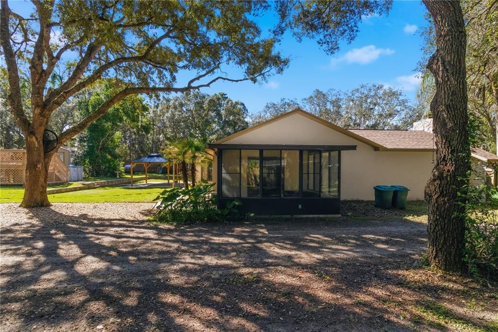 For Sale: $525,000 (3 beds, 2 baths, 2070 Square Feet)