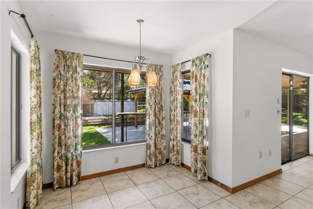 For Sale: $525,000 (3 beds, 2 baths, 2070 Square Feet)