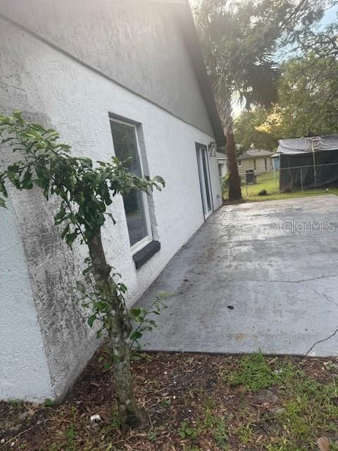 待售: $220,000 (3 贝兹, 2 浴室, 1988 平方英尺)
