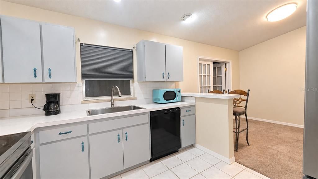 En Venta: $299,777 (3 camas, 2 baños, 1252 Pies cuadrados)