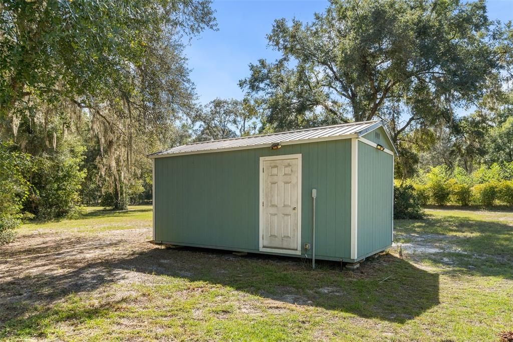 En Venta: $699,000 (4 camas, 3 baños, 2165 Pies cuadrados)