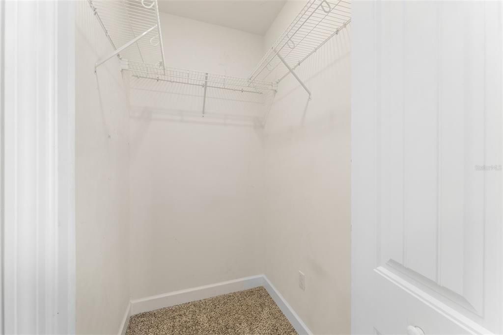 En Venta: $699,000 (4 camas, 3 baños, 2165 Pies cuadrados)