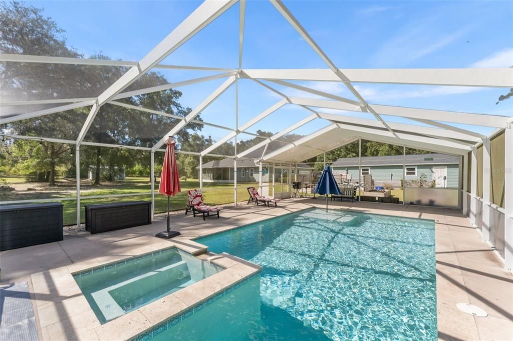 En Venta: $699,000 (4 camas, 3 baños, 2165 Pies cuadrados)