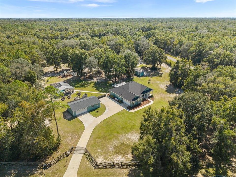 En Venta: $699,000 (4 camas, 3 baños, 2165 Pies cuadrados)