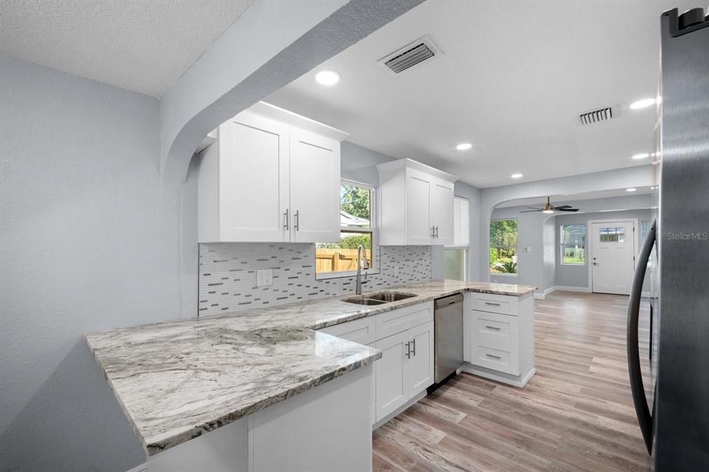 En Venta: $399,999 (3 camas, 2 baños, 1203 Pies cuadrados)
