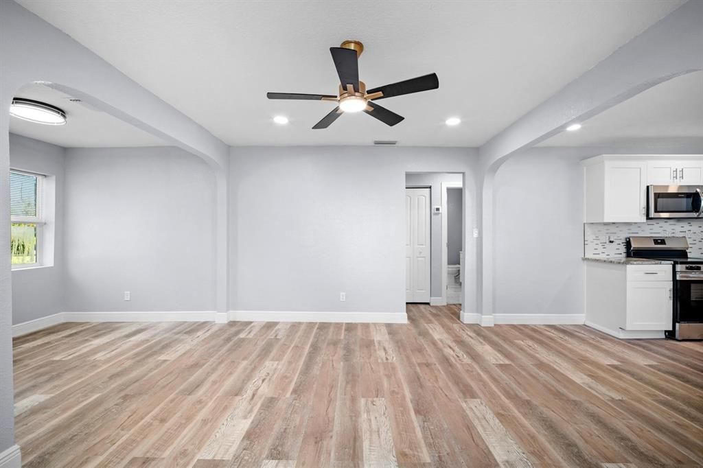 En Venta: $399,999 (3 camas, 2 baños, 1203 Pies cuadrados)