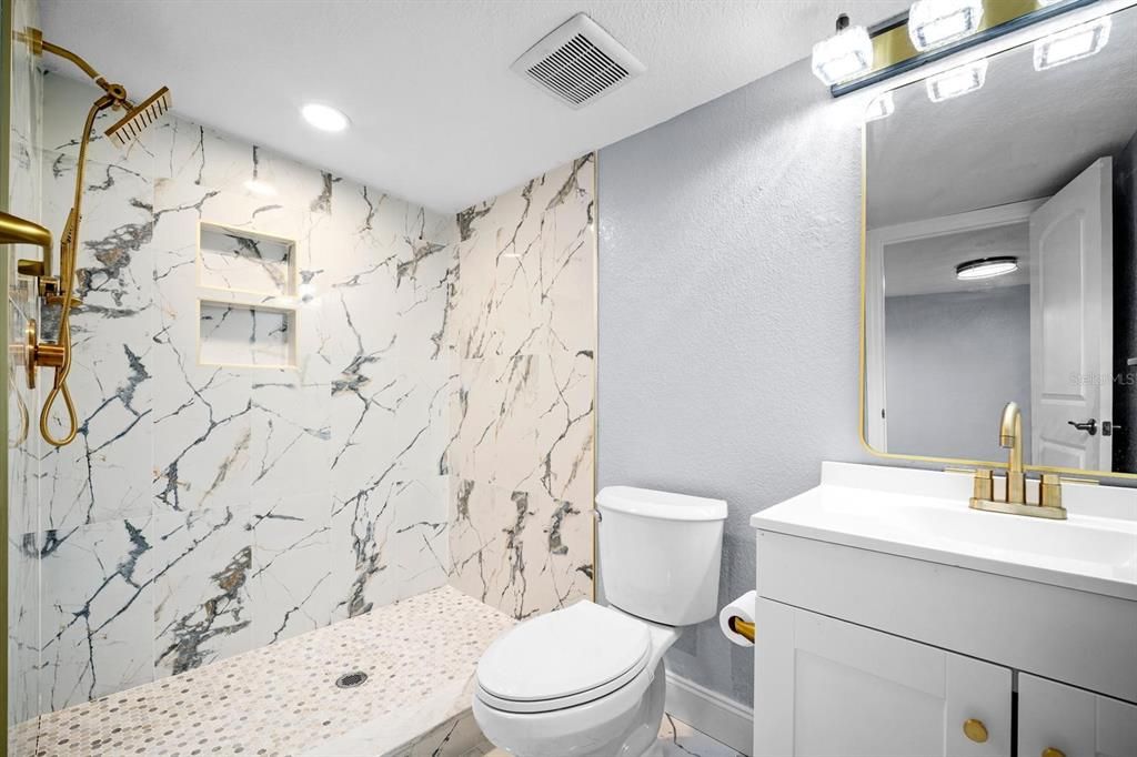 En Venta: $399,999 (3 camas, 2 baños, 1203 Pies cuadrados)
