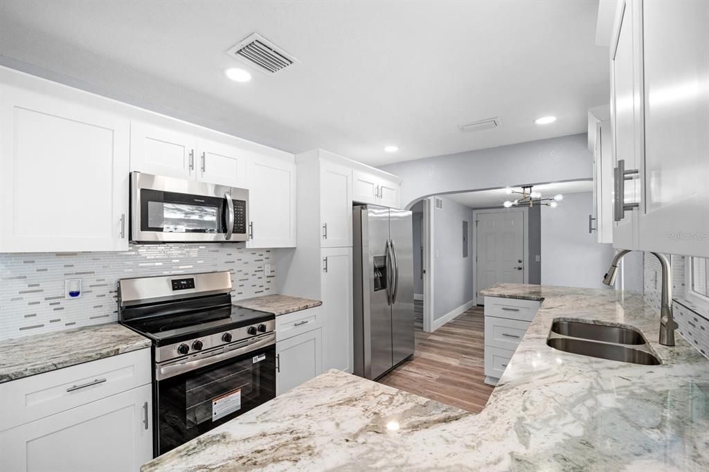 En Venta: $399,999 (3 camas, 2 baños, 1203 Pies cuadrados)