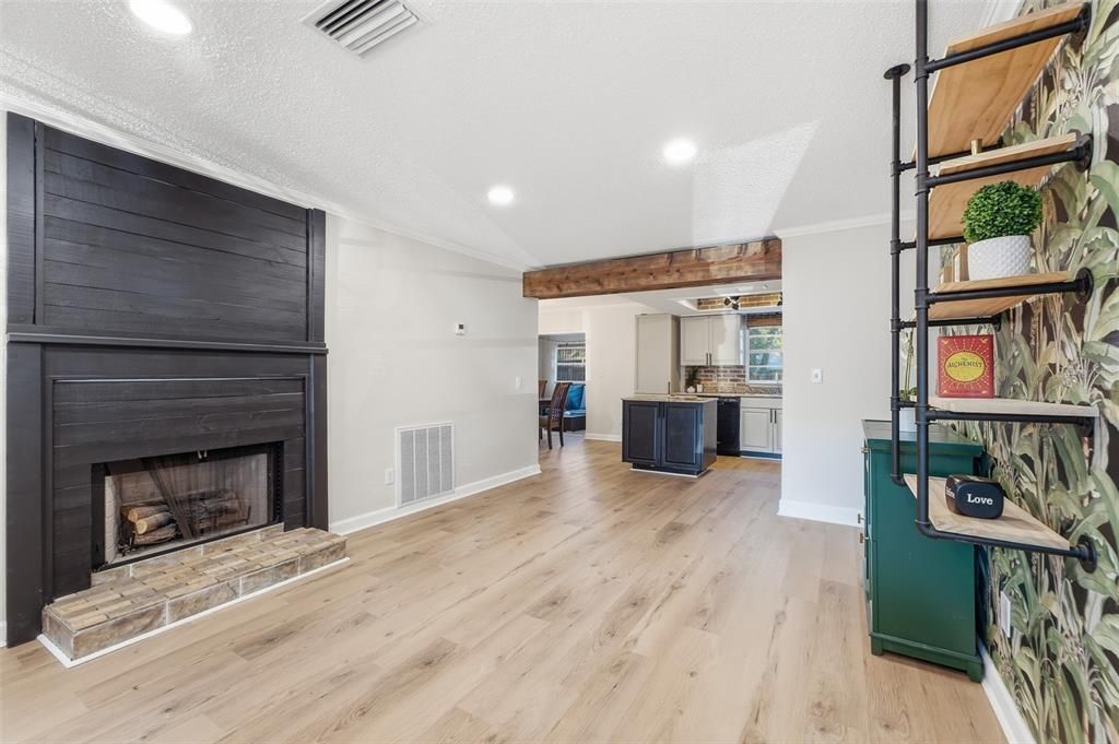 En Venta: $425,000 (3 camas, 2 baños, 1522 Pies cuadrados)