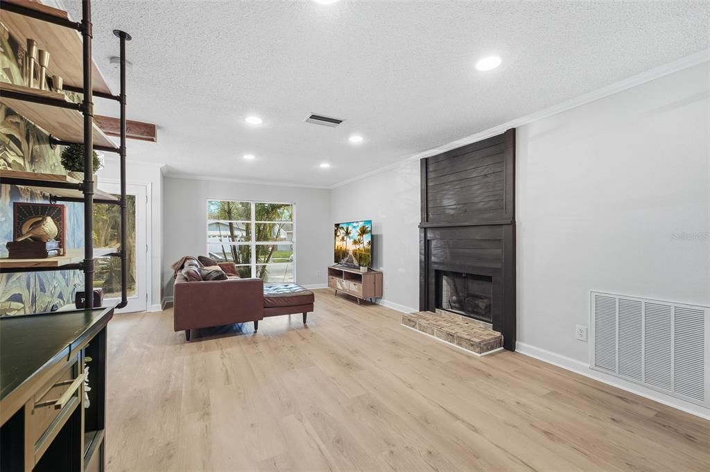 En Venta: $425,000 (3 camas, 2 baños, 1522 Pies cuadrados)