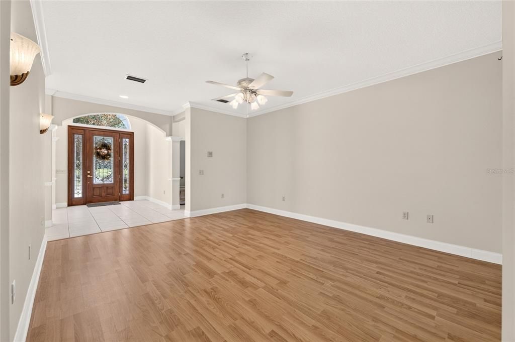 For Sale: $550,000 (3 beds, 2 baths, 2704 Square Feet)