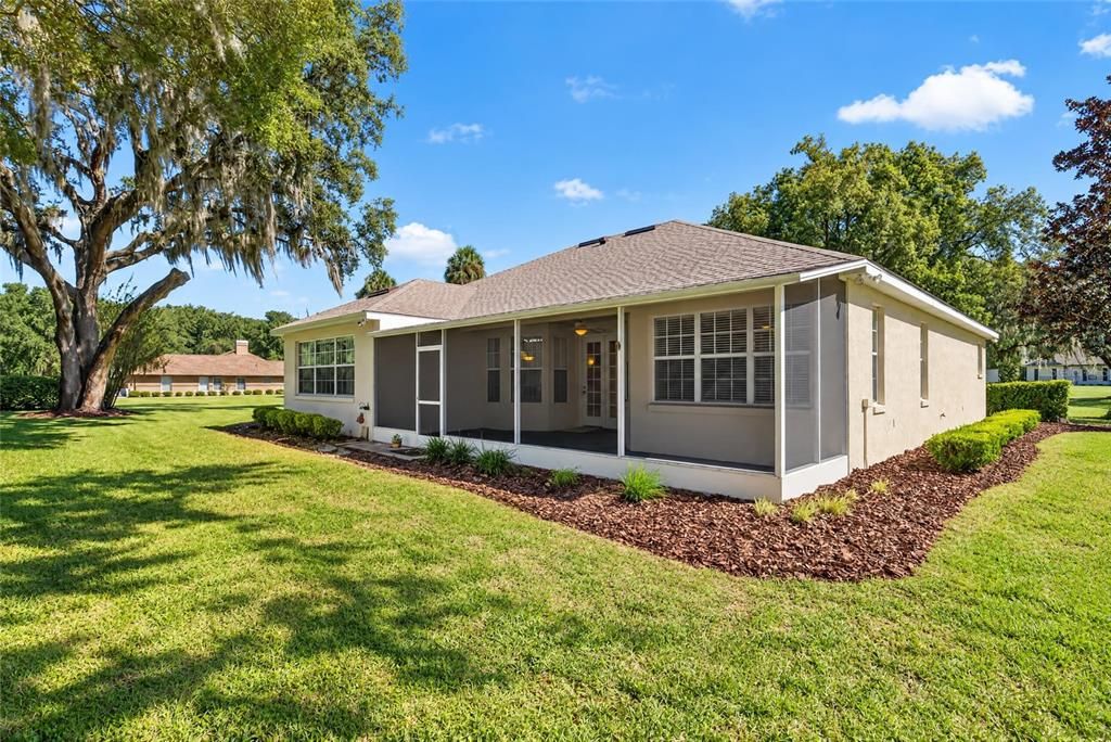 For Sale: $550,000 (3 beds, 2 baths, 2704 Square Feet)