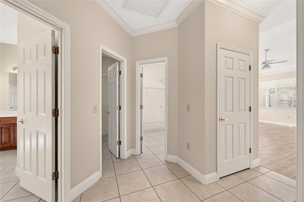 For Sale: $550,000 (3 beds, 2 baths, 2704 Square Feet)