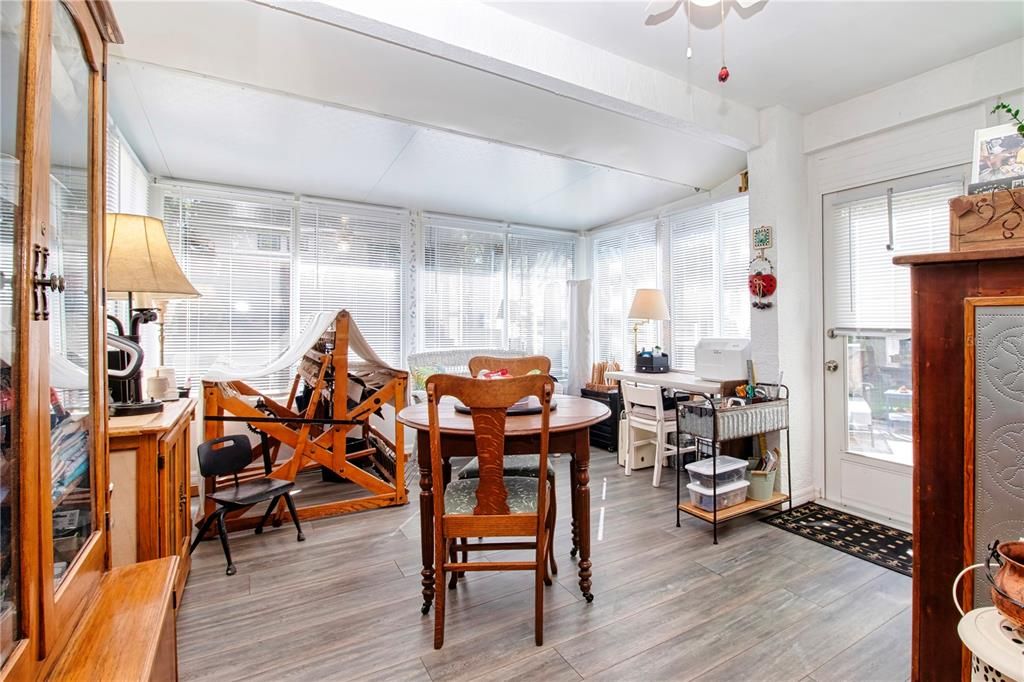 En Venta: $264,900 (2 camas, 2 baños, 1402 Pies cuadrados)