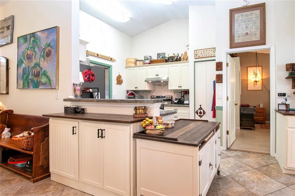 En Venta: $264,900 (2 camas, 2 baños, 1402 Pies cuadrados)