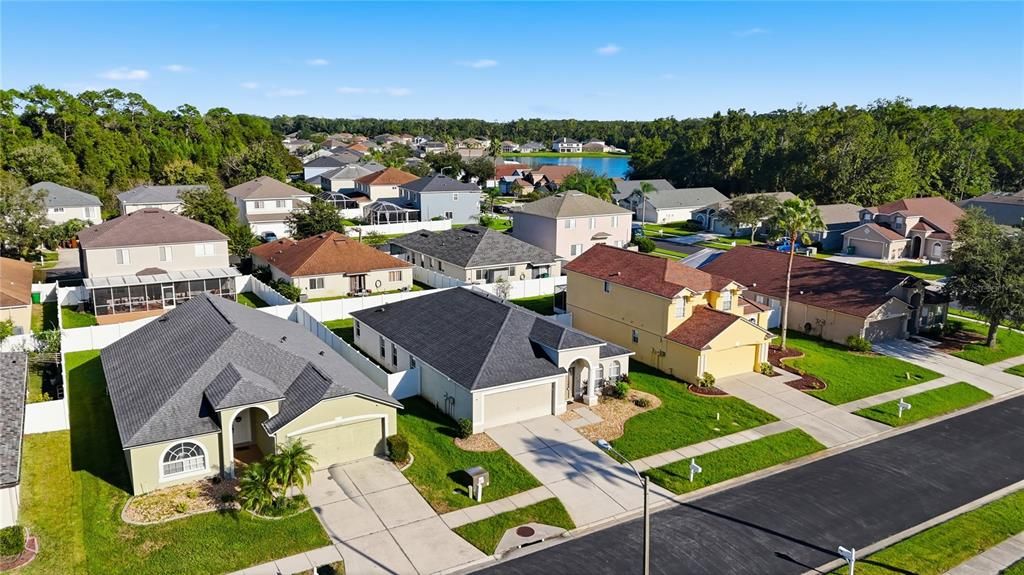 На продажу: $395,000 (4 спален, 2 ванн, 1995 Квадратных фут)