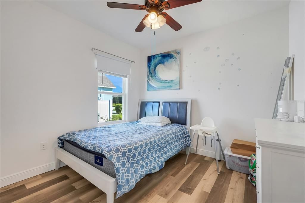 На продажу: $439,999 (3 спален, 2 ванн, 2043 Квадратных фут)