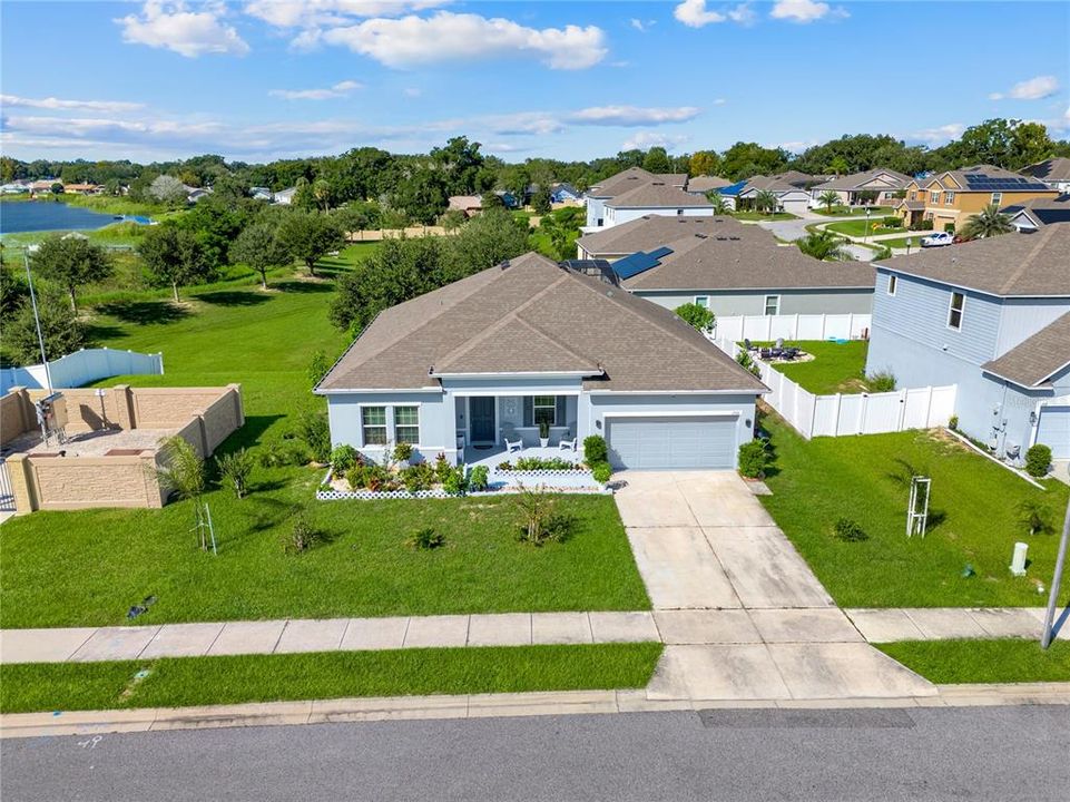 На продажу: $439,999 (3 спален, 2 ванн, 2043 Квадратных фут)